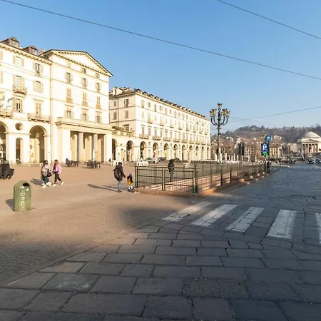Guesthost - Piazza Vittorio Veneto 토리노