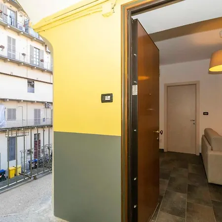 Guesthost - Piazza Vittorio Veneto