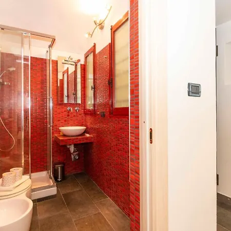 Guesthost - Piazza Vittorio Veneto Appartement *