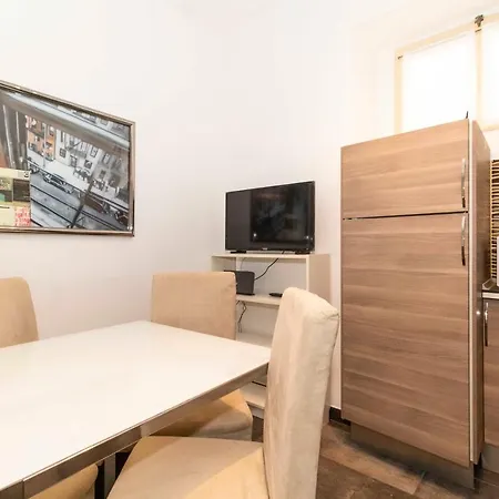 Guesthost - Piazza Vittorio Veneto Appartement Turin