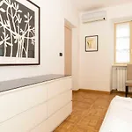 Guesthost - Piazza Vittorio Veneto *