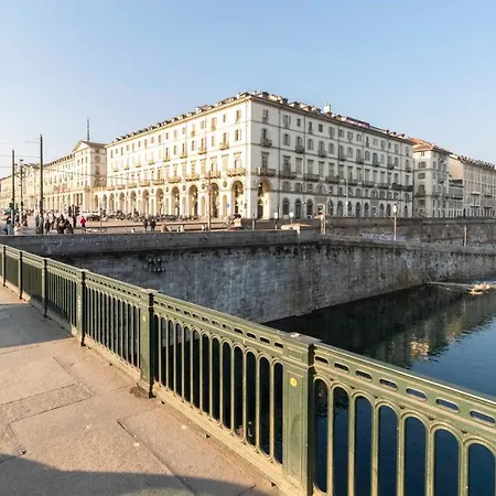 Piazza Vittorio Veneto アパート トリノ