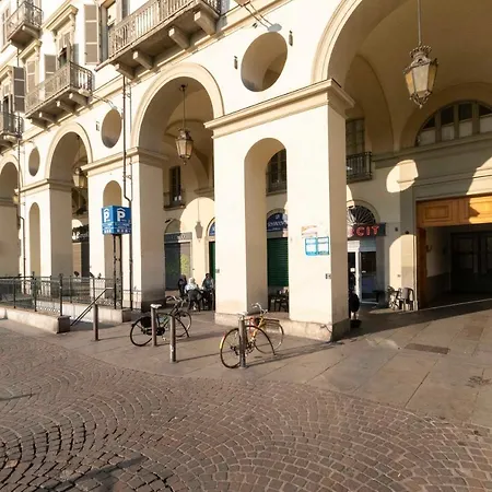 Guesthost - Piazza Vittorio Veneto דירה *